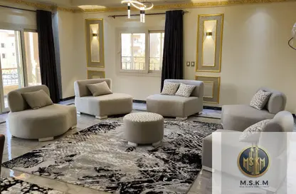 شقة - 3 غرف نوم - 3 حمامات للايجار في البنفسج 12 - البنفسج - مدينة القاهرة الجديدة - القاهرة