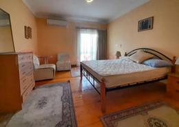 Apartment - 2 bedrooms - 2 bathrooms for للايجار in Abd Al Hameed El Deeb St. - Tharwat - Hay Sharq - Alexandria