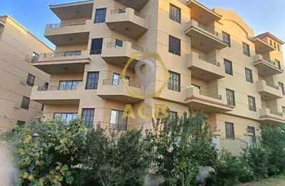 Apartment - 3 Bedrooms - 2 Bathrooms for sale in 4th Neighborhood - 2nd District East - Shorouk City - Cairo