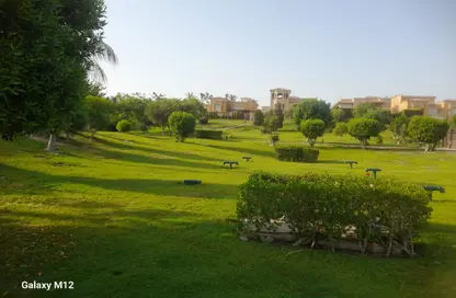 فيلا - 6 غرف نوم - 4 حمامات للبيع في رويال ميدوز - كمبوندات الشيخ زايد - الشيخ زايد - الجيزة