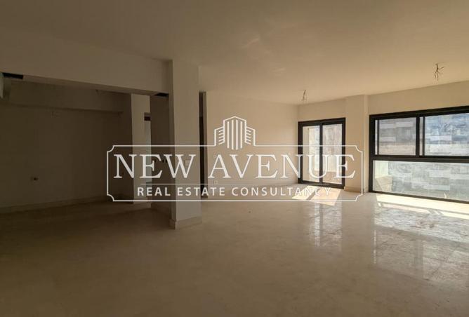 8318182 - Property Image 2