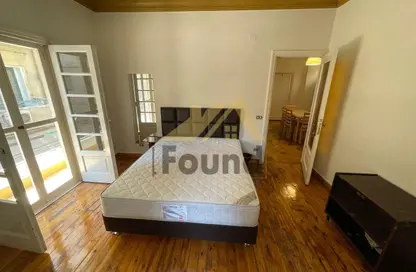 Apartment - 2 Bedrooms - 2 Bathrooms for rent in Hassan Assem St. - Zamalek - Cairo