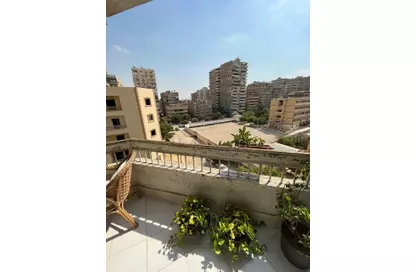 شقة - 3 غرف نوم - 1 حمام للبيع في شارع حسين الصادق - المنطقة الثامنة - مدينة نصر - القاهرة