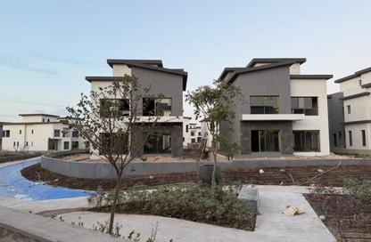 Duplex - 4 Bedrooms - 4 Bathrooms for sale in Creek Town - The 1st Settlement - New Cairo City - Cairo
