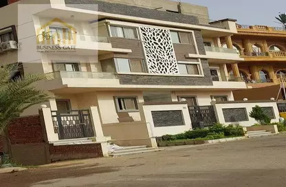Duplex - 4 Bedrooms - 4 Bathrooms for sale in Ganoob El Acadimia - New Cairo City - Cairo