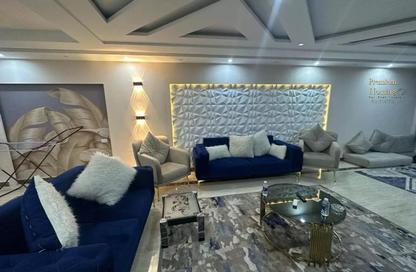 شقة - 4 غرف نوم - 4 حمامات للايجار في شارع دجله - المهندسين - الجيزة