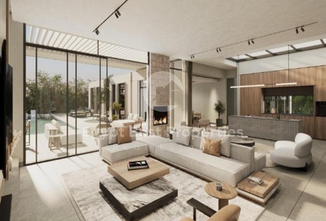 8323615 - Property Image 3