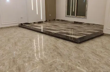 Apartment - 3 Bedrooms - 2 Bathrooms for sale in Ahmed Fakhry St. - 6th Zone - Nasr City - Cairo