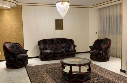 Apartment - 3 Bedrooms - 2 Bathrooms for sale in Abdallah Ibn Al Taher St. - 6th Zone - Nasr City - Cairo