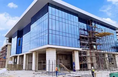 Full Floor - Studio - 7+ Bathrooms for sale in Golden Gate - South Teseen St. - The 5th Settlement - New Cairo City - Cairo