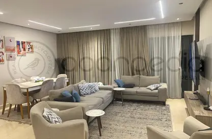 Apartment - 2 Bedrooms - 2 Bathrooms for sale in Lake View Residence - 5th Settlement Compounds - The 5th Settlement - New Cairo City - Cairo