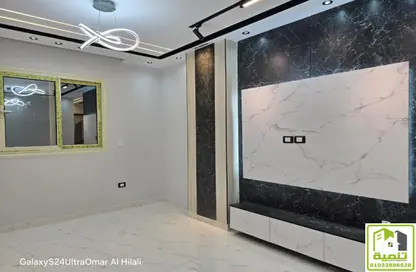 Apartment - 3 Bedrooms - 2 Bathrooms for sale in Gate 1 - Khofo - Hadayek El Ahram - Giza