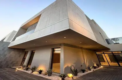 Villa - 5 Bedrooms - 5 Bathrooms for sale in Ivoire - Sheikh Zayed City - Giza