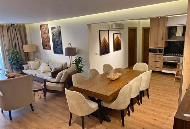 8302132 - Property Image 2