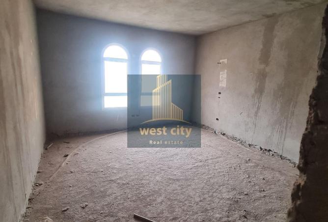 8064261 - Property Image 2