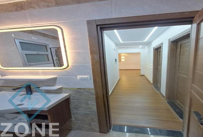 8378031 - Property Image 2