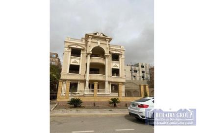 بناية كاملة - استوديو للبيع في غرب الجولف - كمبوندات القطامية - القطامية - مدينة القاهرة الجديدة - القاهرة