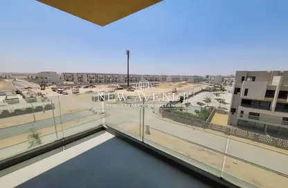 شقة - 3 غرف نوم - 3 حمامات للبيع في كمبوند البروج - كمبوندات الشروق - مدينة الشروق - القاهرة