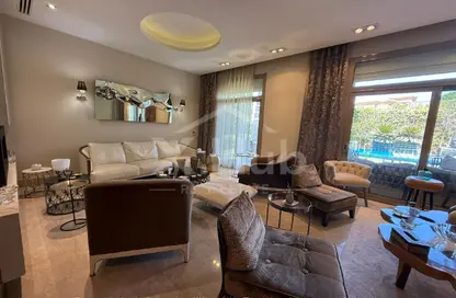 فيلا - 5 غرف نوم - 7 حمامات للبيع في الجريا - كمبوندات الشيخ زايد - الشيخ زايد - الجيزة