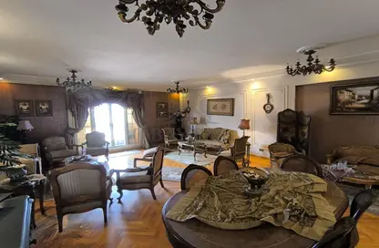 Apartment - 3 Bedrooms - 2 Bathrooms for sale in Mohamed Bahaa Al Din Al Ghouri St. - Smouha - Hay Sharq - Alexandria