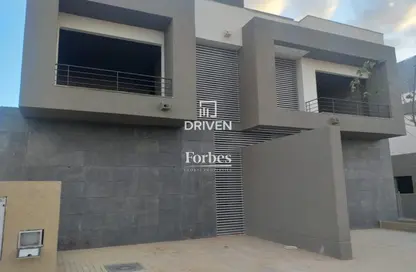 Villa - 4 Bedrooms - 5 Bathrooms for sale in The Crown - Cairo Alexandria Desert Road - 6 October City - Giza
