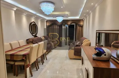 شقة - 3 غرف نوم - 2 حمامات للايجار في معادي جاردنز - المعادي - حي المعادي - القاهرة