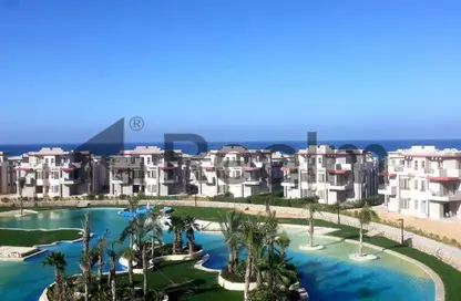 Chalet - 2 Bedrooms - 2 Bathrooms for sale in La Vista Bay - La Vista - Qesm Ad Dabaah - North Coast