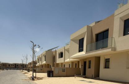Townhouse - 4 Bedrooms - 5 Bathrooms for sale in Vye Sodic - New Zayed City - Sheikh Zayed City - Giza