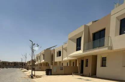 Townhouse - 4 Bedrooms - 5 Bathrooms for sale in Vye Sodic - New Zayed City - Sheikh Zayed City - Giza