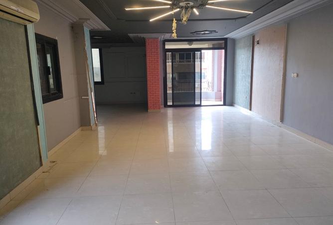 8061683 - Property Main Image