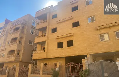 Apartment - 2 Bedrooms - 2 Bathrooms for sale in Mohamed Naguib Axis - Abou El Houl - New Cairo City - Cairo