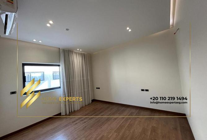 8188001 - Property Image 2