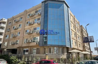 Whole Building - Studio - 7+ Bathrooms for rent in Souk Zahraa Al Maadi St. - Zahraa El Maadi - Hay El Maadi - Cairo
