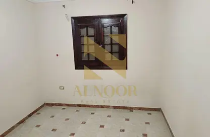 Apartment - 3 Bedrooms - 1 Bathroom for rent in Street 10 - 11th District - Sheikh Zayed City - Giza