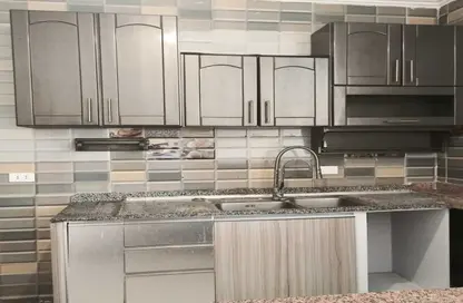Apartment - 3 Bedrooms - 2 Bathrooms for sale in Area B - Ganoob El Acadimia - New Cairo City - Cairo