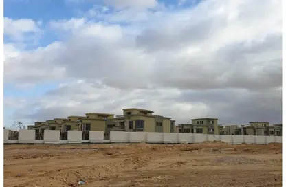 فيلا - 6 غرف نوم - 7 حمامات للبيع في جاليريا  مون فالى - المستثمرين الجنوبية - مدينة القاهرة الجديدة - القاهرة