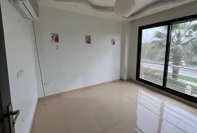 8357100 - Property Image 2