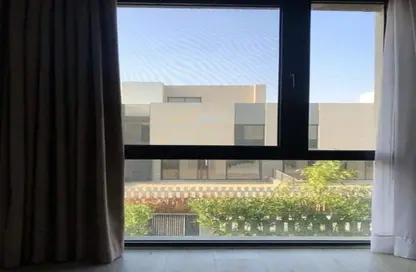 شقة - 3 غرف نوم - 3 حمامات للبيع في كمبوند البروج - كمبوندات الشروق - مدينة الشروق - القاهرة