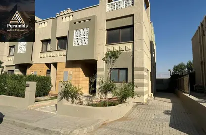 Townhouse - 4 Bedrooms - 4 Bathrooms for rent in Green IV - 6 October Compounds - 6 October City - Giza