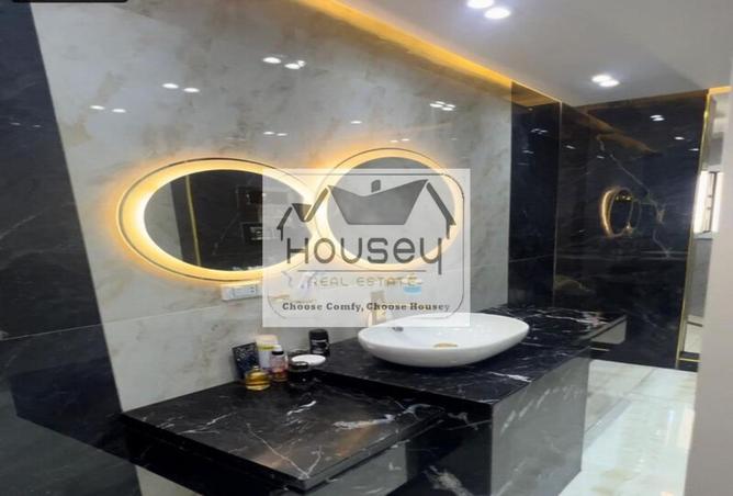 8404069 - Property Image 3