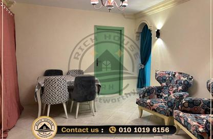 شقة - 3 غرف نوم - 3 حمامات للايجار في شارع بورسعيد - الشاطبي - حي وسط - الاسكندرية