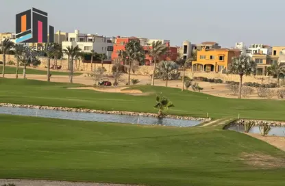 تاون هاوس - 4 غرف نوم - 4 حمامات للبيع في جولف فيوز - طريق مصر اسكندرية الصحراوي - مدينة 6 أكتوبر - الجيزة
