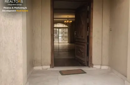 منزل مزدوج - 6 غرف نوم - 4 حمامات للبيع في كمبوند ريحانة - طريق الواحات - مدينة 6 أكتوبر - الجيزة