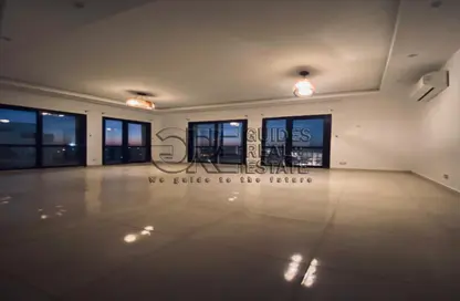 Apartment - 3 Bedrooms - 3 Bathrooms for rent in The Courtyards - Sheikh Zayed Compounds - Sheikh Zayed City - Giza
