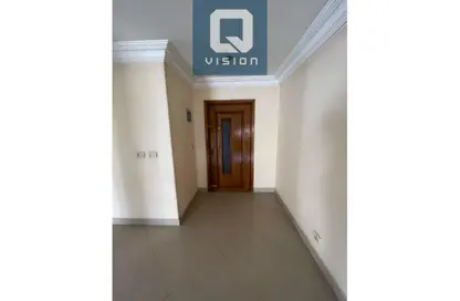 Apartment - 2 Bedrooms - 2 Bathrooms for sale in Gamea Saqr Quraish St. - New Maadi - Hay El Maadi - Cairo