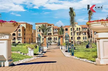 Apartment - 4 Bedrooms - 3 Bathrooms for sale in Ivy Residence - El Shorouk Compounds - Shorouk City - Cairo