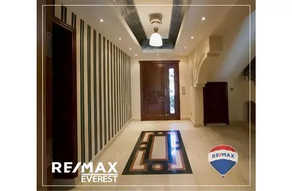 Villa - 4 Bedrooms - 4 Bathrooms for rent in Al Karma 1 - 4th District - Sheikh Zayed City - Giza