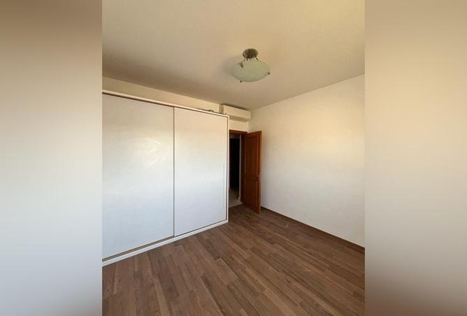 8158749 - Property Image 2