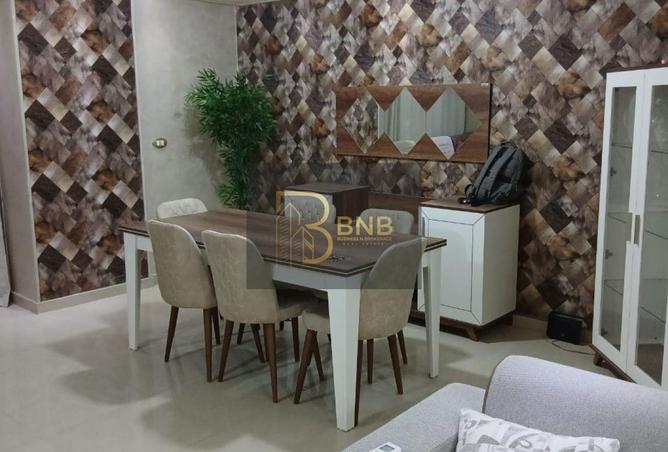 8121360 - Property Image 2