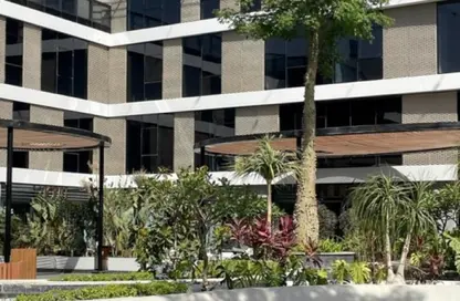 محل تجاري - استوديو للايجار في جولف سنترال - طريق مصر اسكندرية الصحراوي - مدينة 6 أكتوبر - الجيزة
